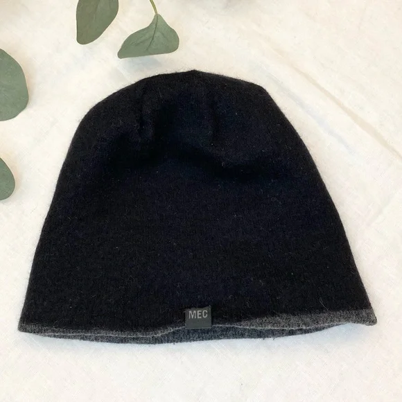 MEC Reversible Toque - Picture 5 of 7